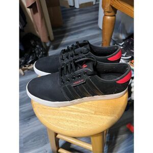 Adidas Original Seeley Black/Red Sneakers